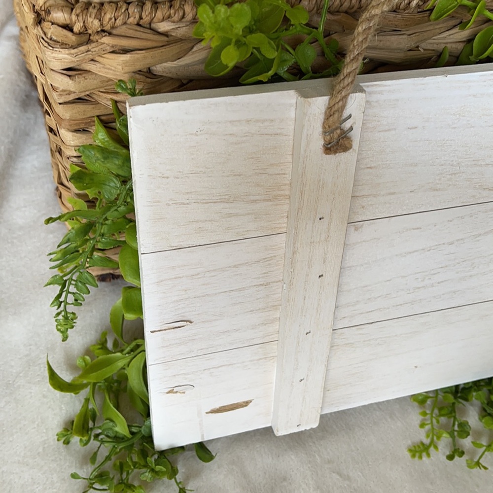 Farmhouse Whitewash Leaves Welcome Sign - Picture 5 of 8